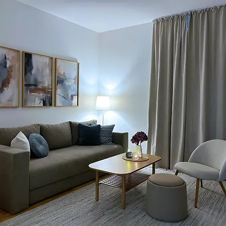 Connect Living - 3 Apartments - Boxspringbett-Balkon-Parkplatz-Arbeitsplatz-Fitness-Sauna-Fahrstuhl Magdeburg